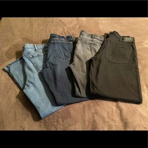 Lot of 4 Men’s Big and Tall denim Jeans